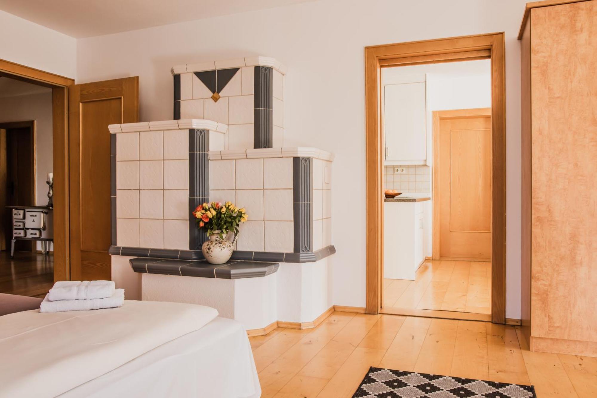 Hotelpension Zum Gockl Allershausen Dış mekan fotoğraf