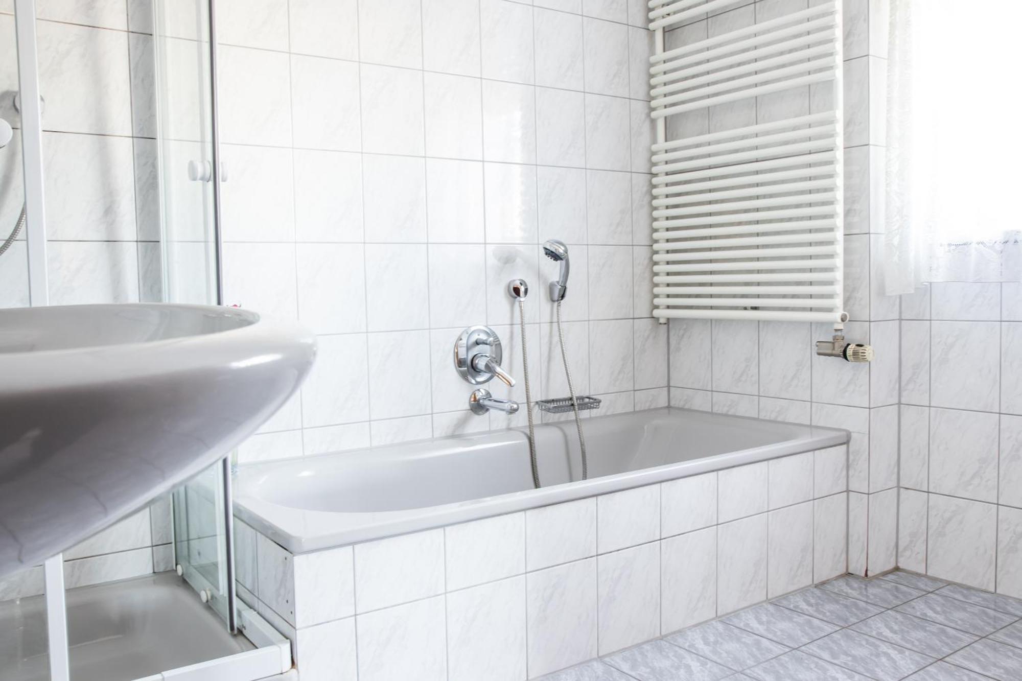 Hotelpension Zum Gockl Allershausen Oda fotoğraf